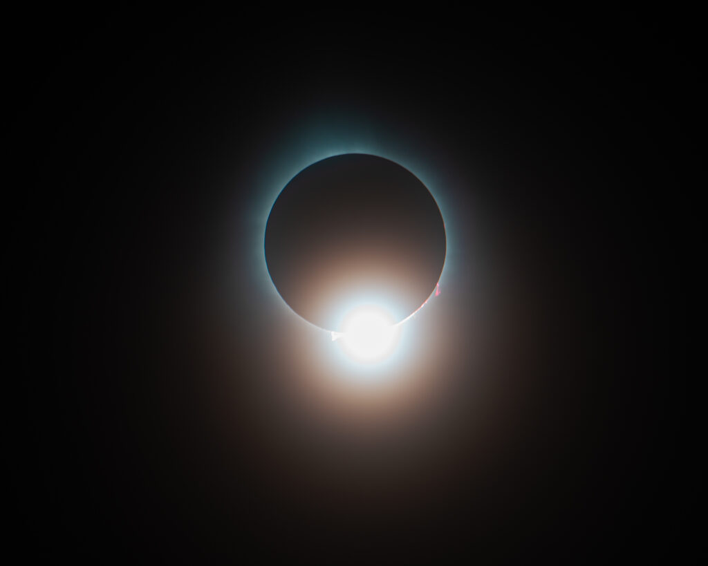 Cleveland Solar Eclipse photographing the diamond ring light
